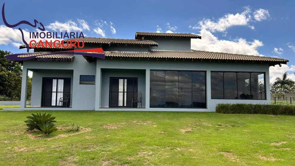 Casa, 3 quartos, 222 m² - Foto 2