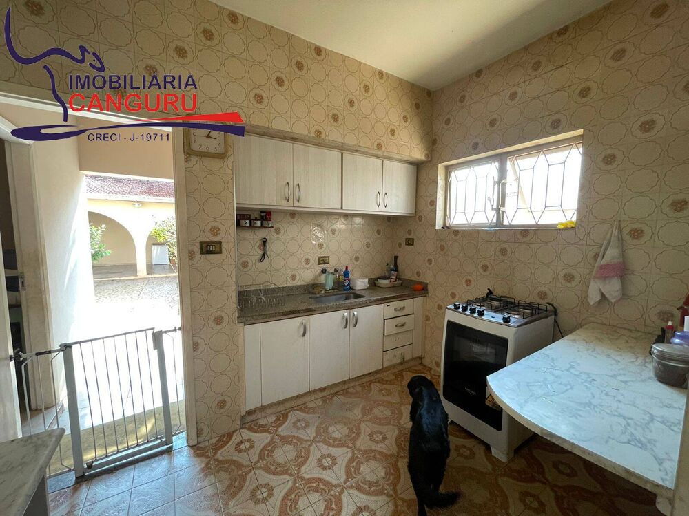 Casa à venda com 3 quartos, 217m² - Foto 3