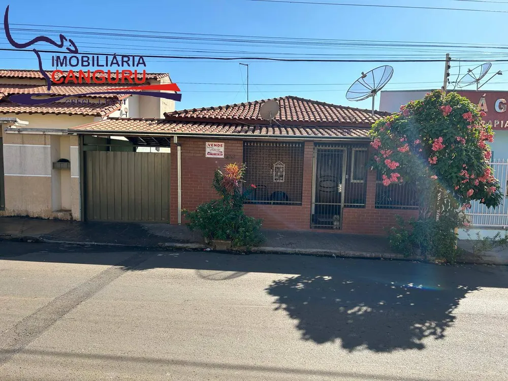 Casa, 2 quartos, 151 m² - Foto 1