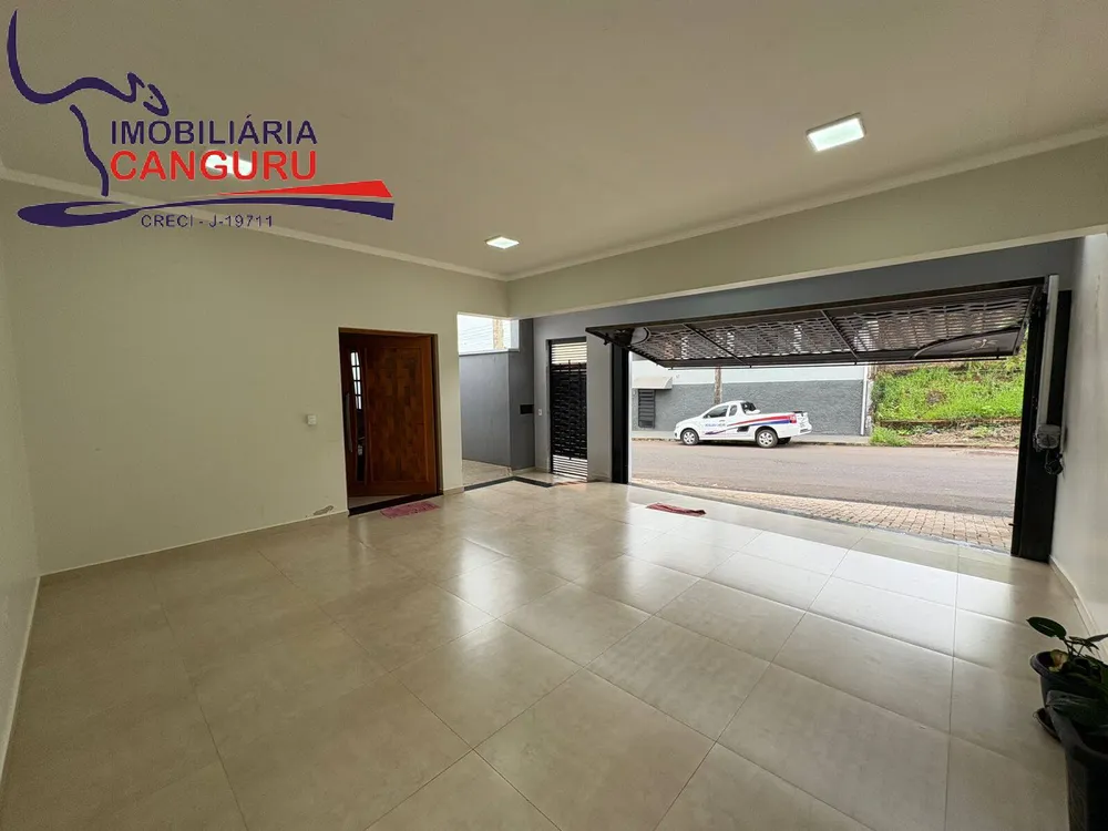 Casa, 3 quartos, 220 m² - Foto 2