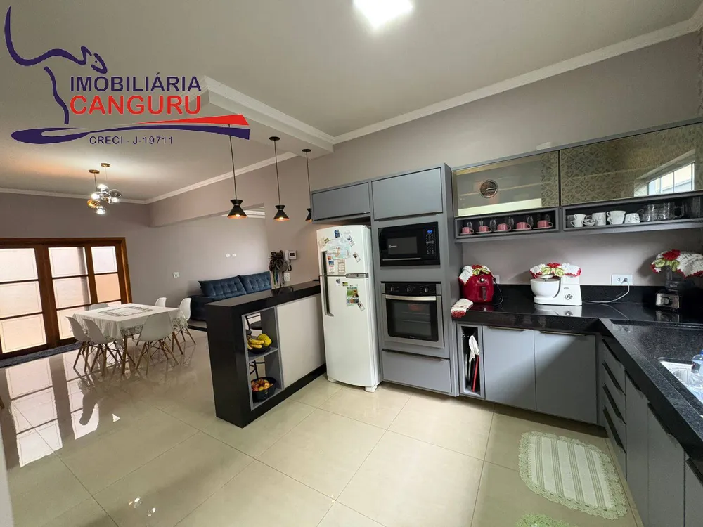 Casa, 3 quartos, 220 m² - Foto 5