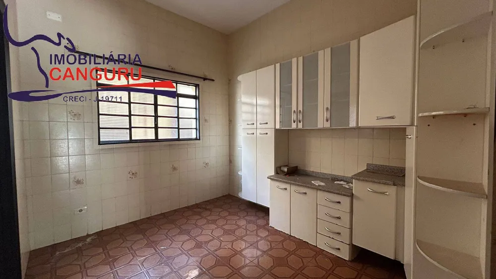 Casa, 5 quartos, 248 m² - Foto 1