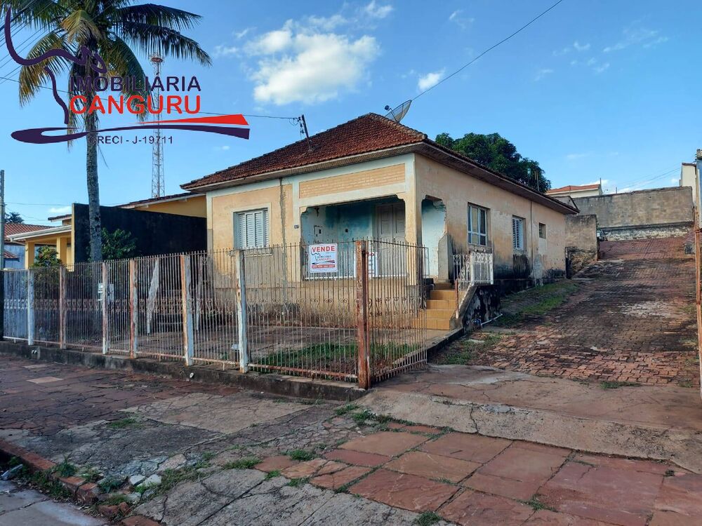 Casa à venda com 3 quartos, 130m² - Foto 2