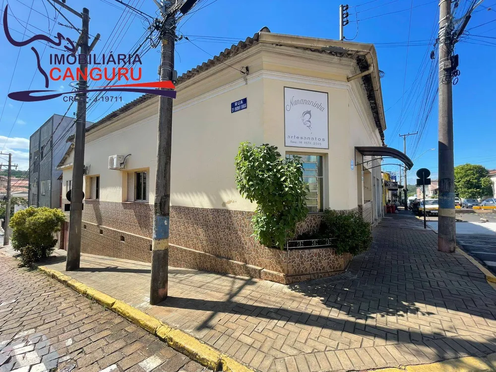 Casa, 3 quartos, 199 m² - Foto 1