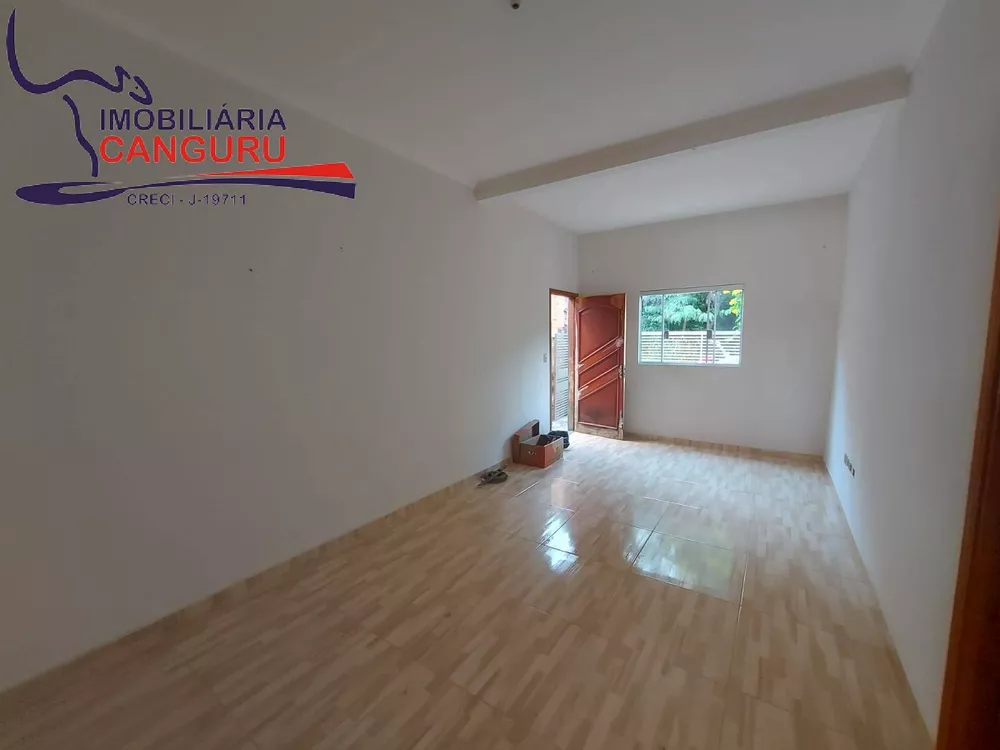 Casa à venda com 3 quartos, 122m² - Foto 3