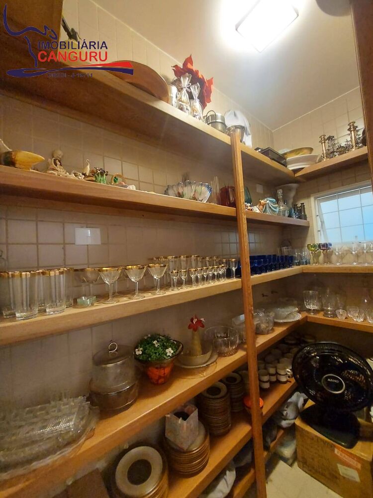 Casa, 4 quartos, 340 m² - Foto 1