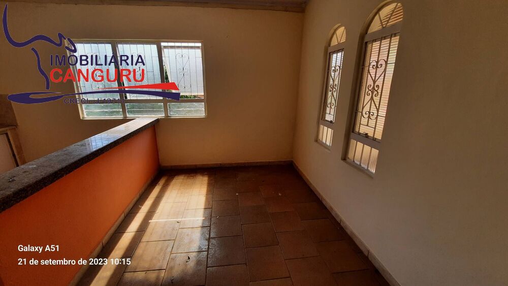 Casa, 4 quartos, 200 m² - Foto 1