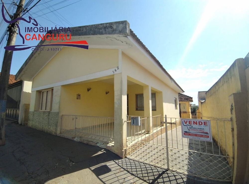Casa à venda com 4 quartos, 189m² - Foto 1