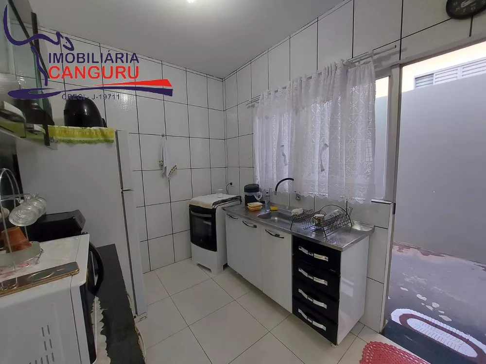 Casa à venda com 2 quartos, 80m² - Foto 6