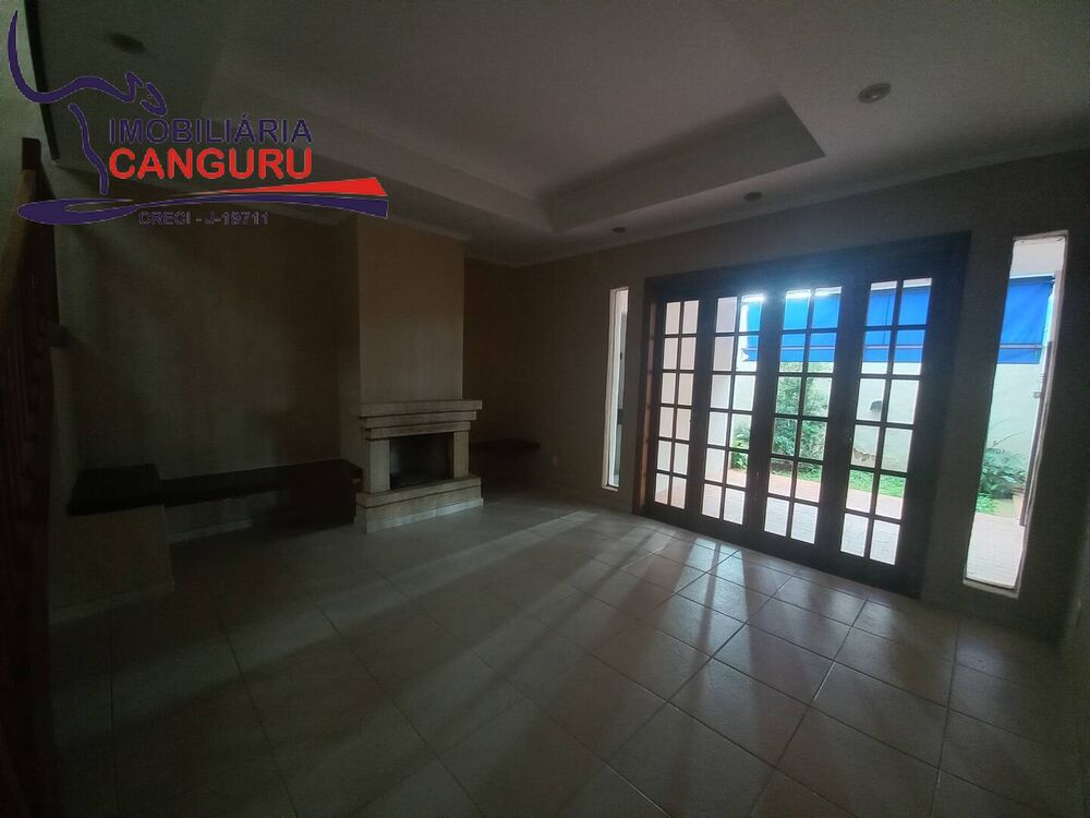 Casa, 3 quartos, 227 m² - Foto 1