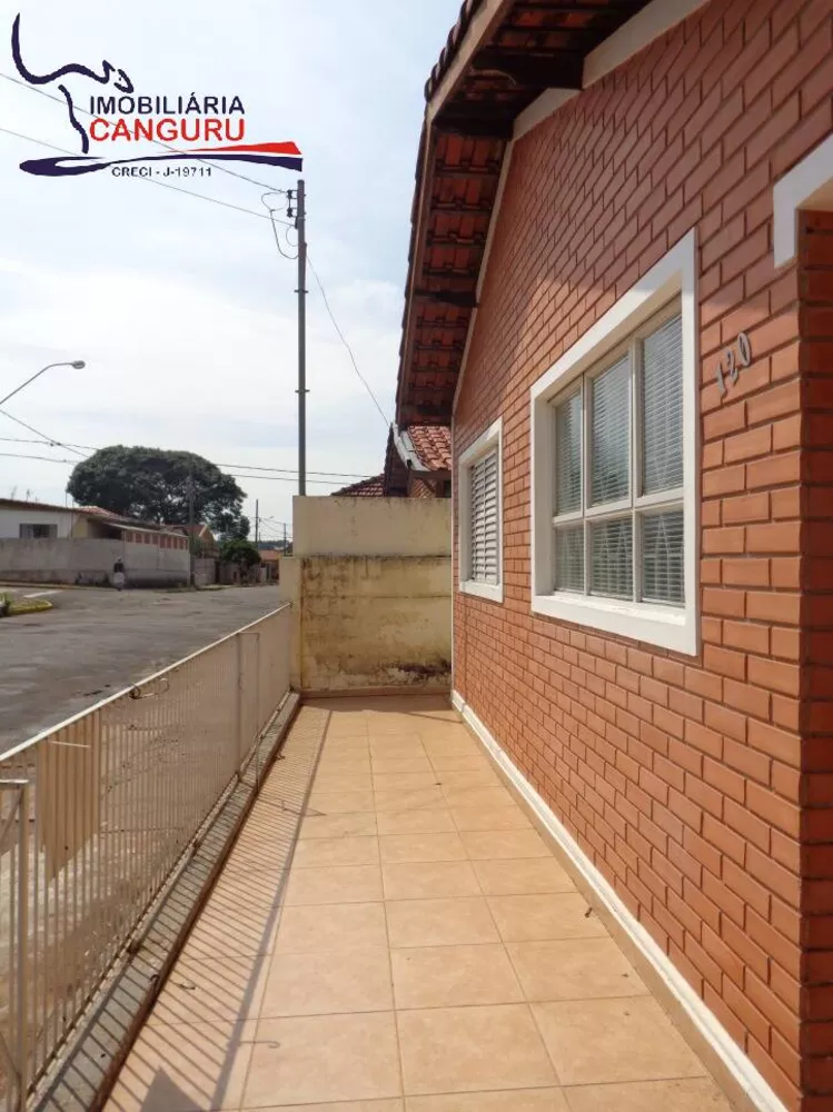 Casa à venda com 2 quartos, 50m² - Foto 2