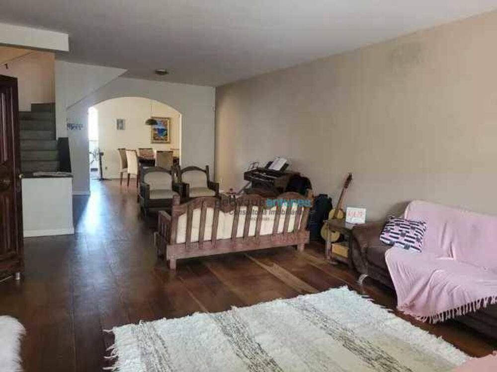 Casa à venda com 4 quartos, 200m² - Foto 7