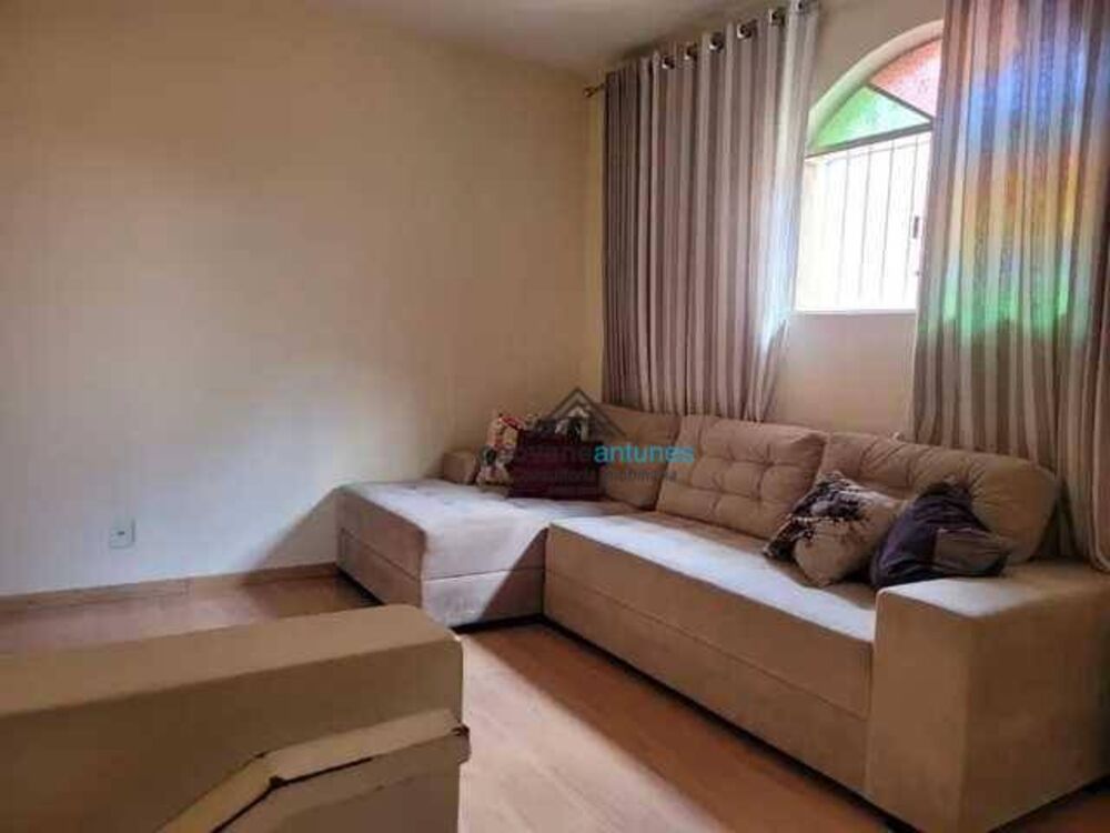 Casa à venda com 4 quartos, 200m² - Foto 5