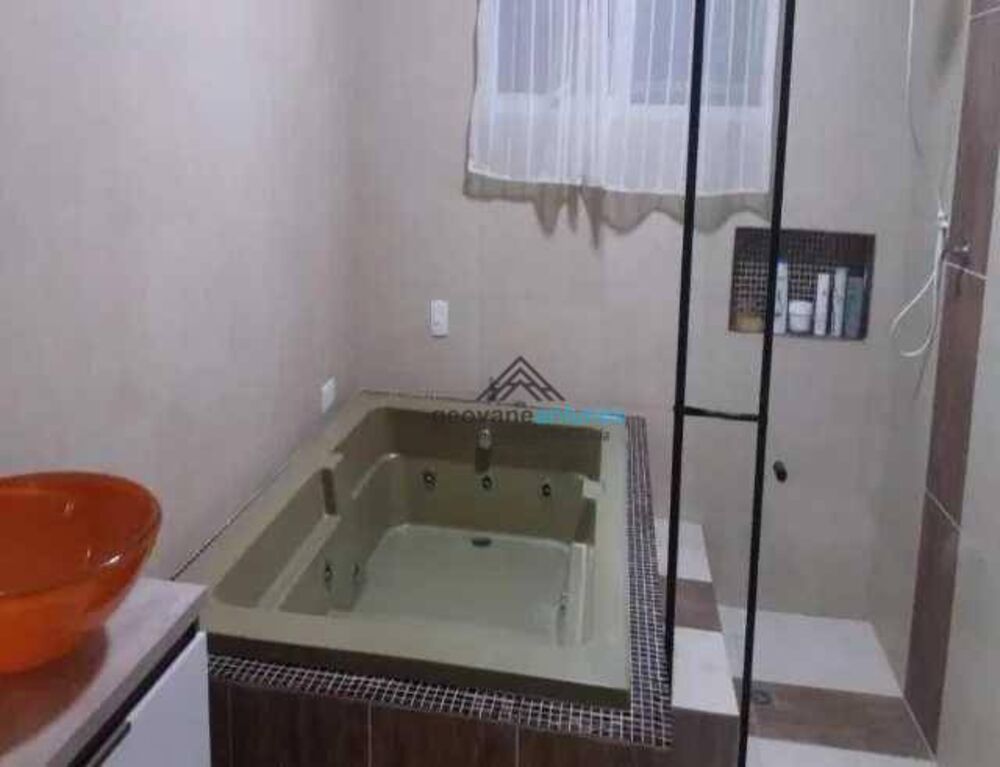 Sobrado à venda com 5 quartos, 199m² - Foto 8