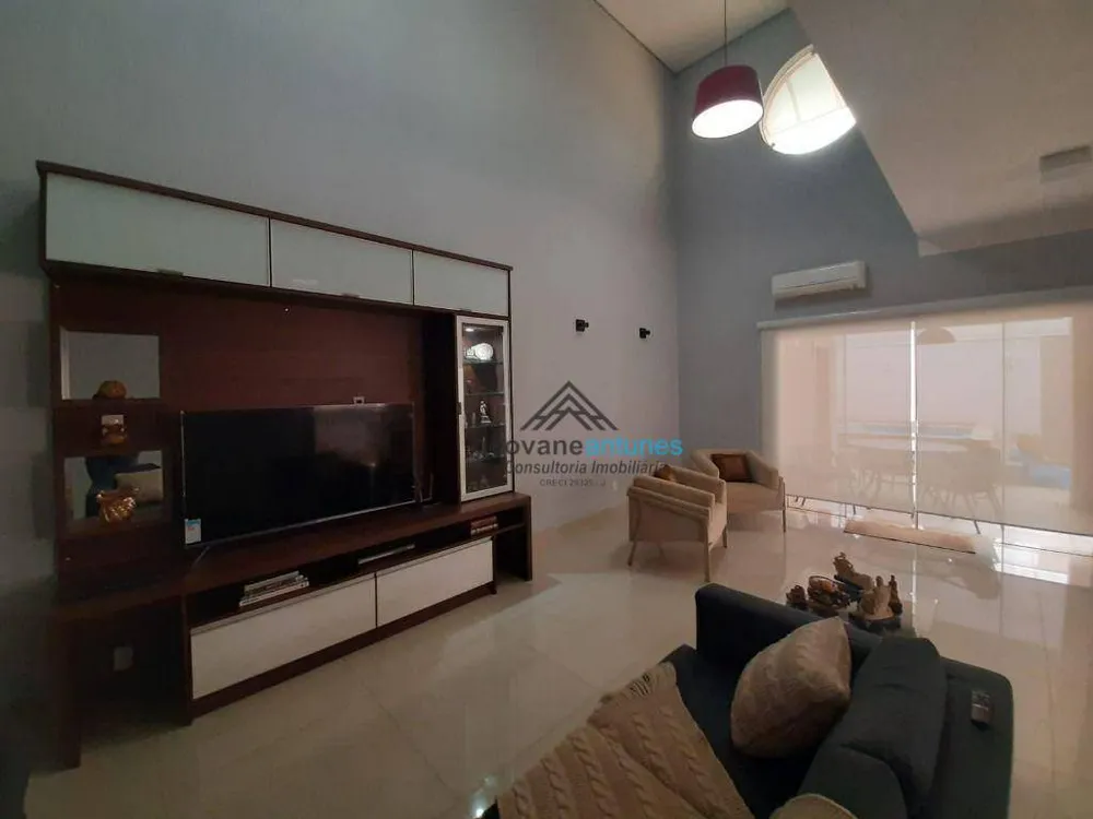 Sobrado, 3 quartos, 220 m² - Foto 1