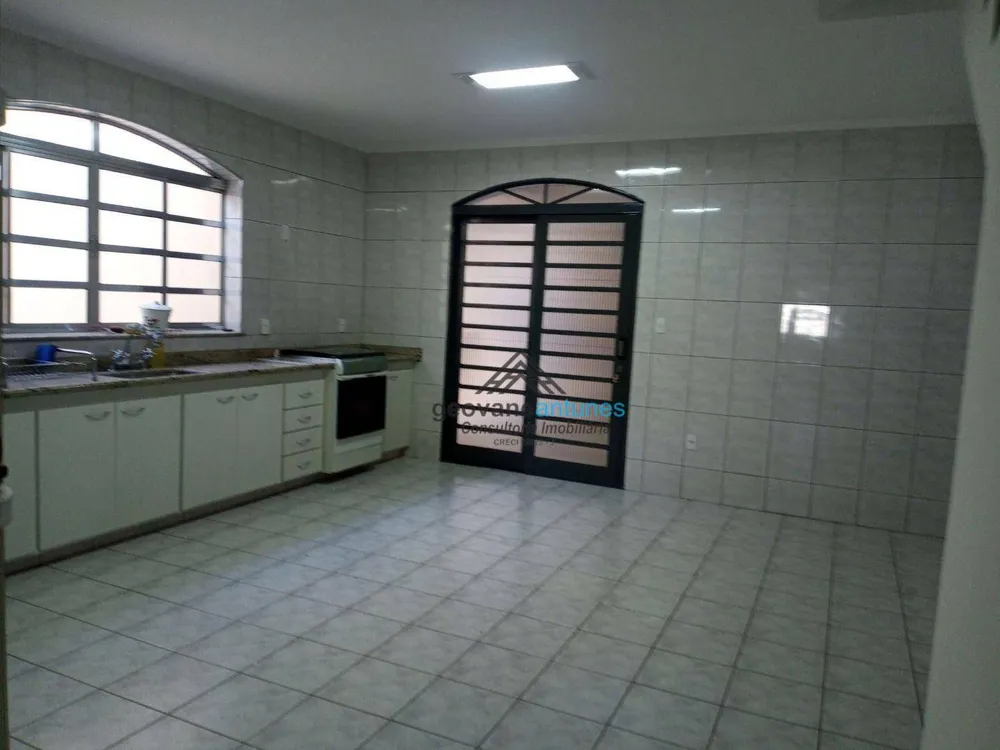 Sobrado, 3 quartos, 194 m² - Foto 12