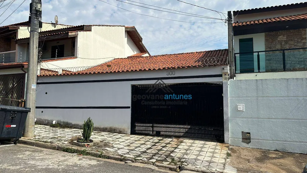 Casa, 3 quartos, 230 m² - Foto 1