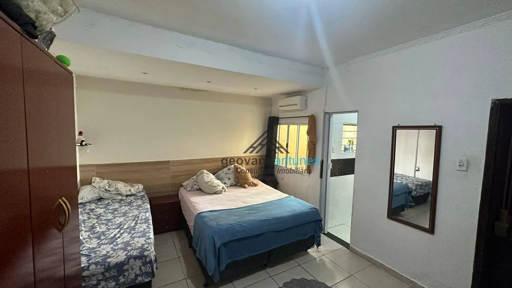 Casa, 3 quartos, 230 m² - Foto 3