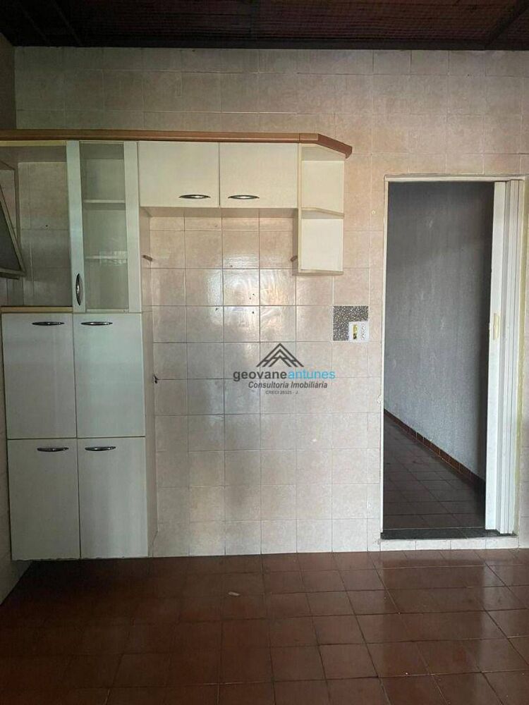 Casa, 2 quartos, 250 m² - Foto 3