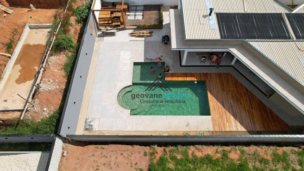 Casa de Condomínio à venda com 4 quartos, 402m² - Foto 4