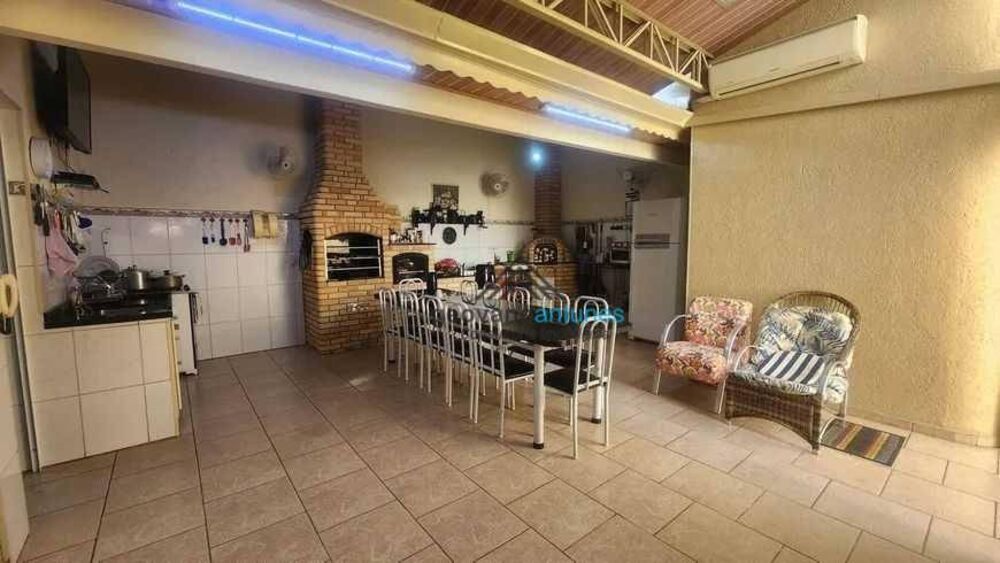 Sobrado, 4 quartos, 200 m² - Foto 3