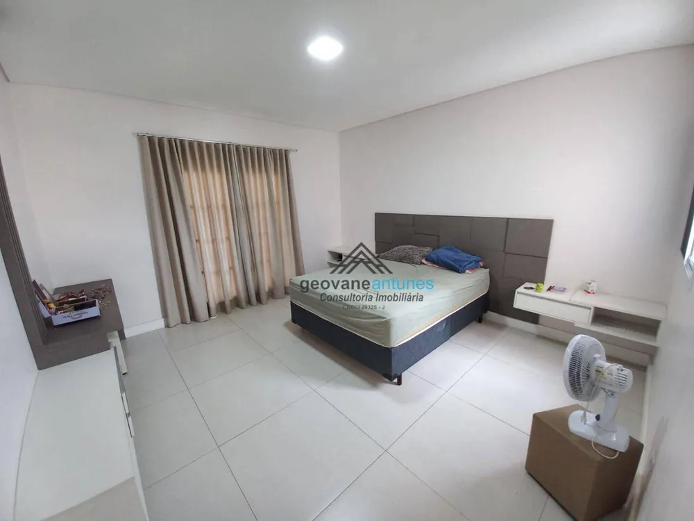 Sobrado, 3 quartos, 236 m² - Foto 14