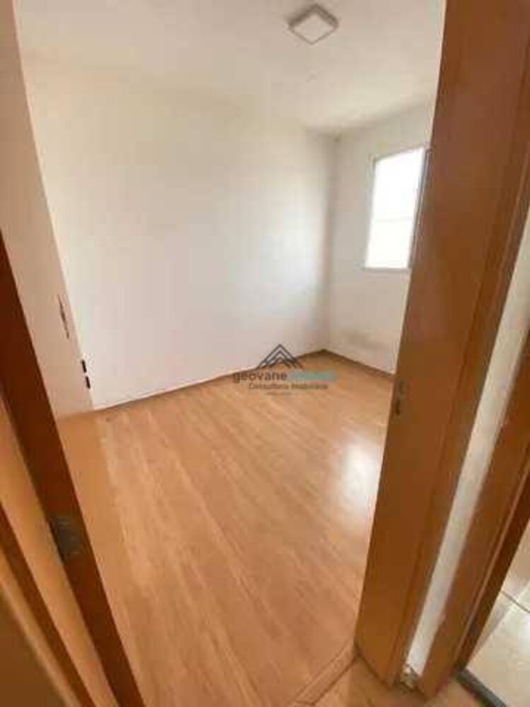Apartamento à venda com 2 quartos, 45m² - Foto 2