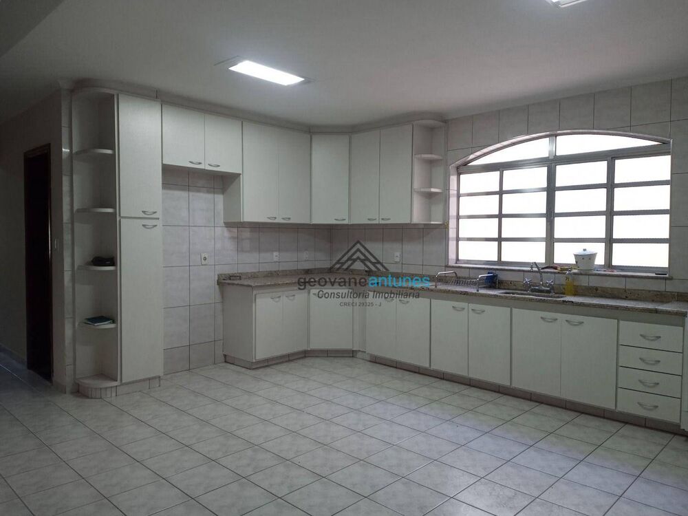 Sobrado, 3 quartos, 194 m² - Foto 4