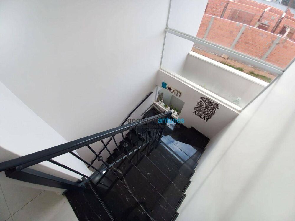 Sobrado à venda com 3 quartos, 236m² - Foto 7