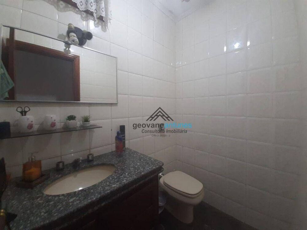 Sobrado à venda com 4 quartos, 298m² - Foto 4