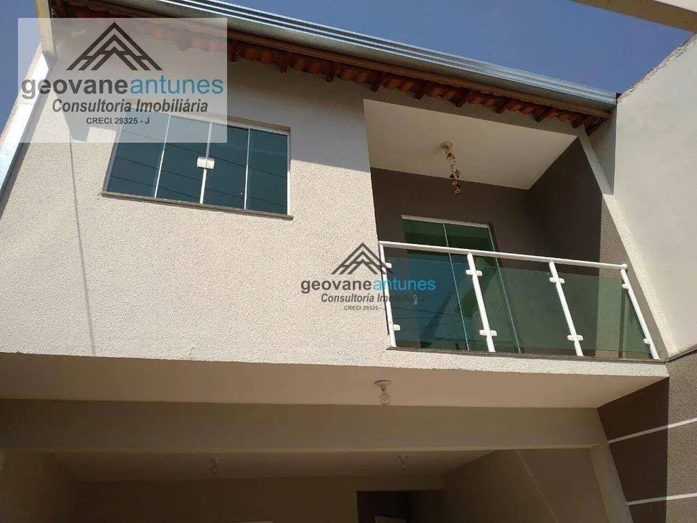 Sobrado, 3 quartos, 221 m² - Foto 1