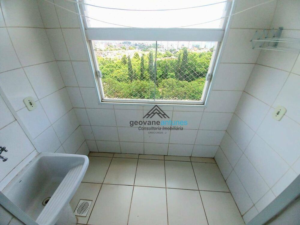 Apartamento à venda com 2 quartos, 68m² - Foto 4