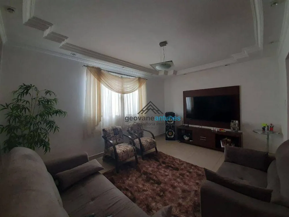 Casa, 3 quartos, 177 m² - Foto 1