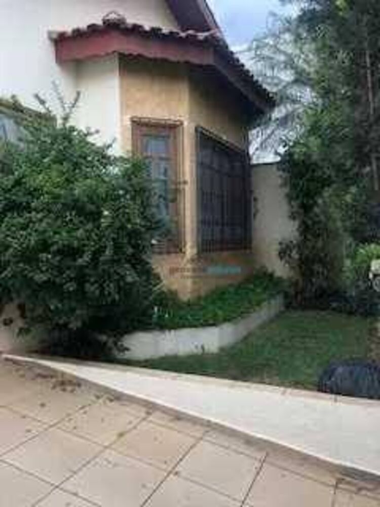 Casa à venda com 3 quartos, 175m² - Foto 4