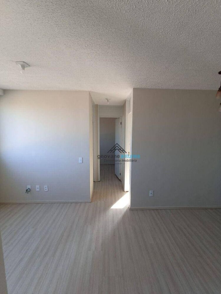 Apartamento à venda com 2 quartos, 41m² - Foto 2