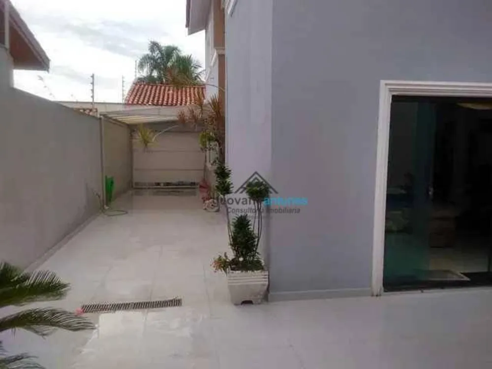 Sobrado, 4 quartos, 340 m² - Foto 2
