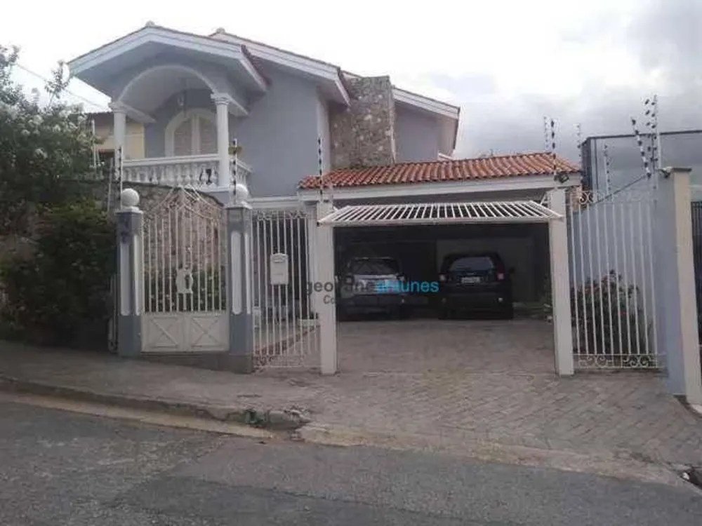 Sobrado, 4 quartos, 340 m² - Foto 1