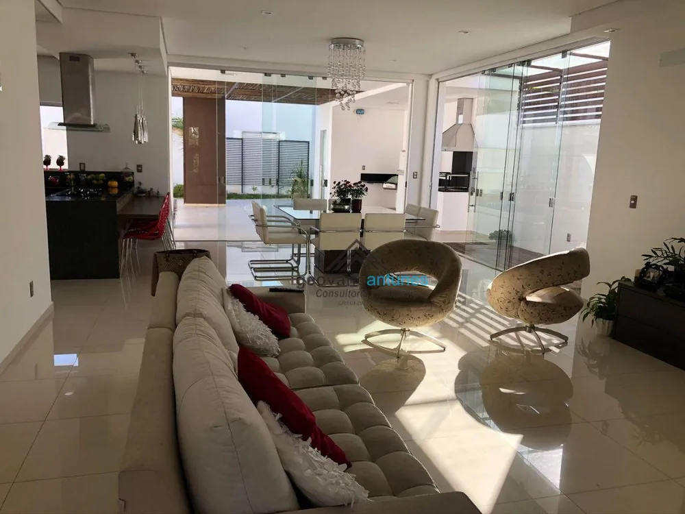 Sobrado, 3 quartos, 300 m² - Foto 1