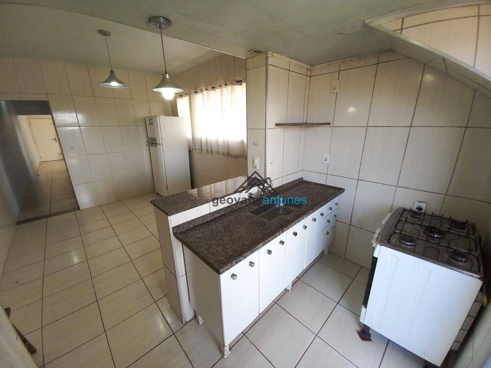 Sobrado para alugar com 4 quartos, 200m² - Foto 3