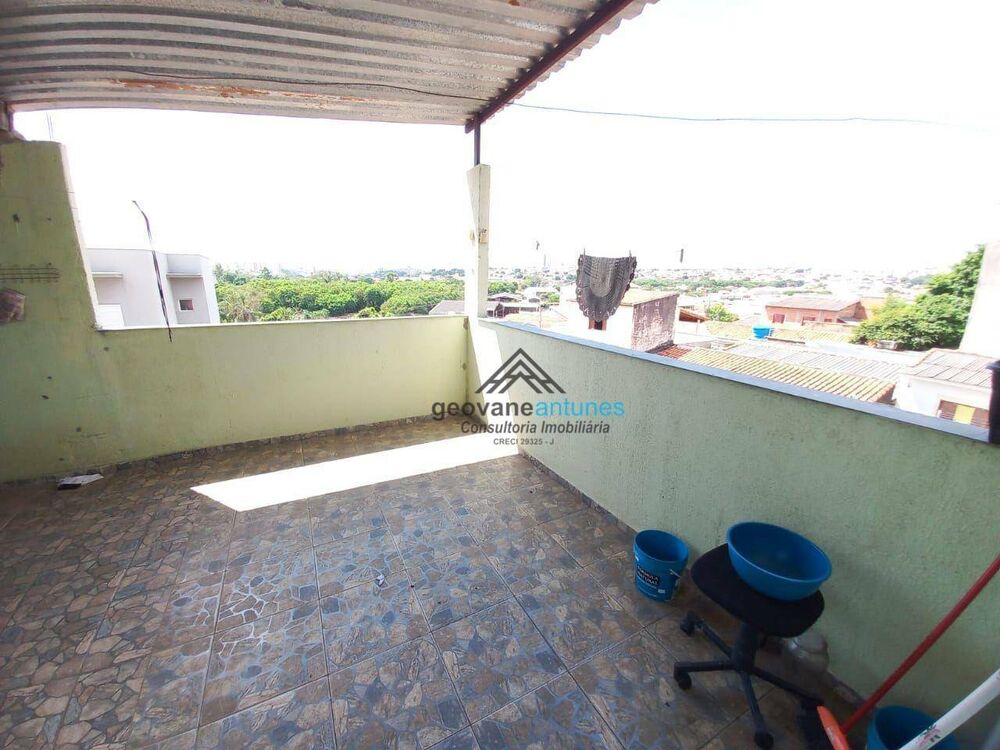 Sobrado para alugar com 4 quartos, 200m² - Foto 2