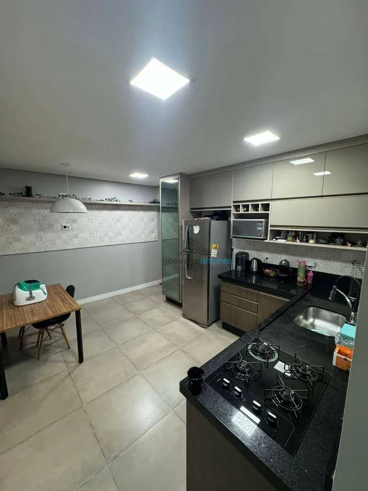 Casa, 2 quartos, 208 m² - Foto 8