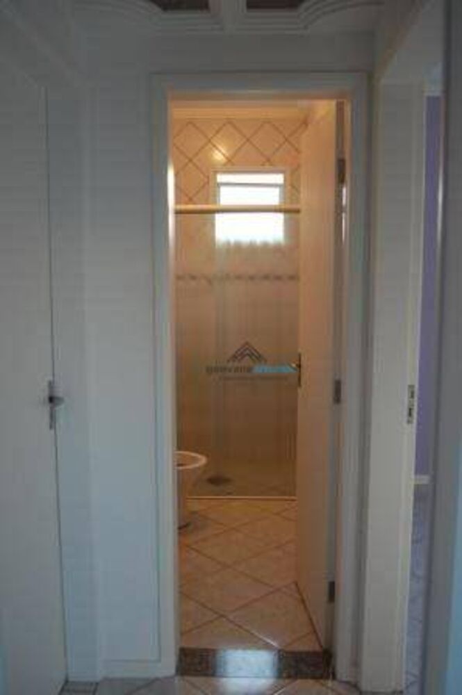 Apartamento à venda com 2 quartos, 67m² - Foto 2