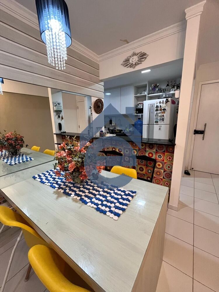 Apartamento à venda com 3 quartos, 80m² - Foto 1