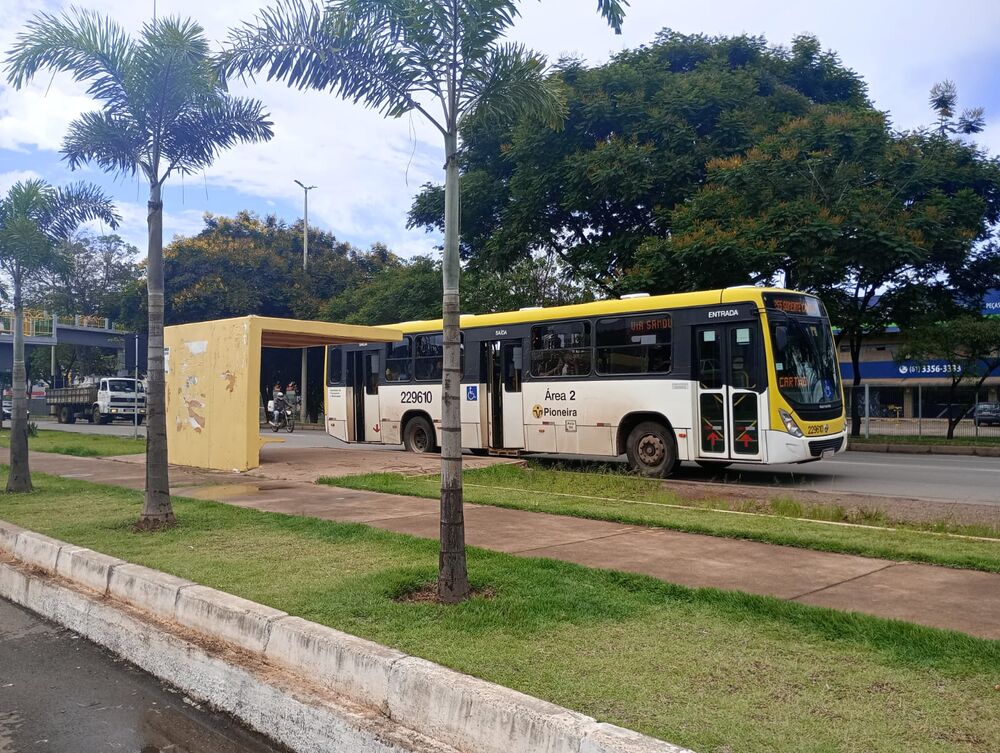Casa de Condomínio à venda com 4 quartos, 312m² - Foto 13