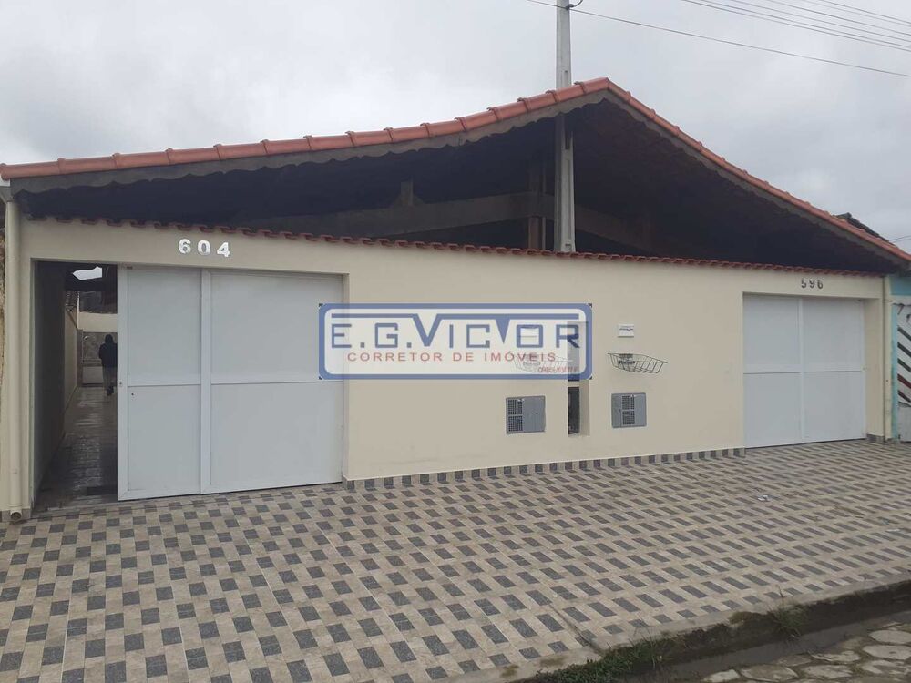 Casa à venda com 2 quartos, 1m² - Foto 1