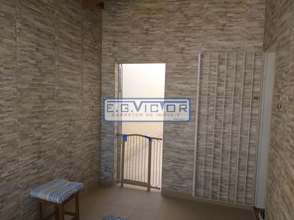 Casa à venda com 3 quartos, 1m² - Foto 4