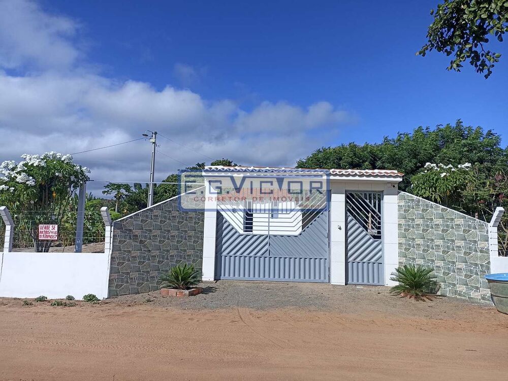 Chácara à venda com 3 quartos, 150m² - Foto 1