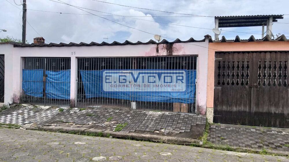 Casa à venda com 2 quartos, 42m² - Foto 1