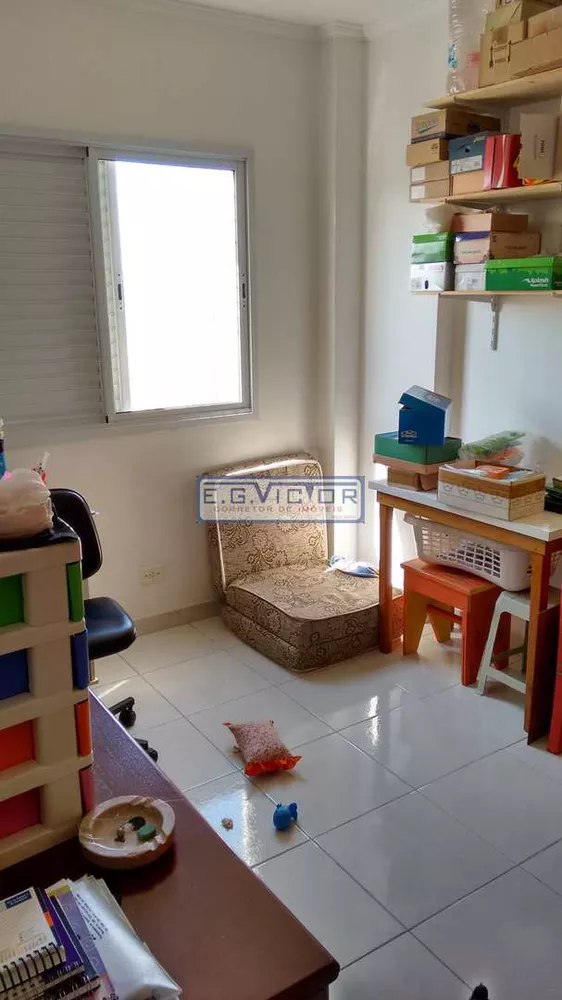 Apartamento à venda com 2 quartos, 78m² - Foto 3