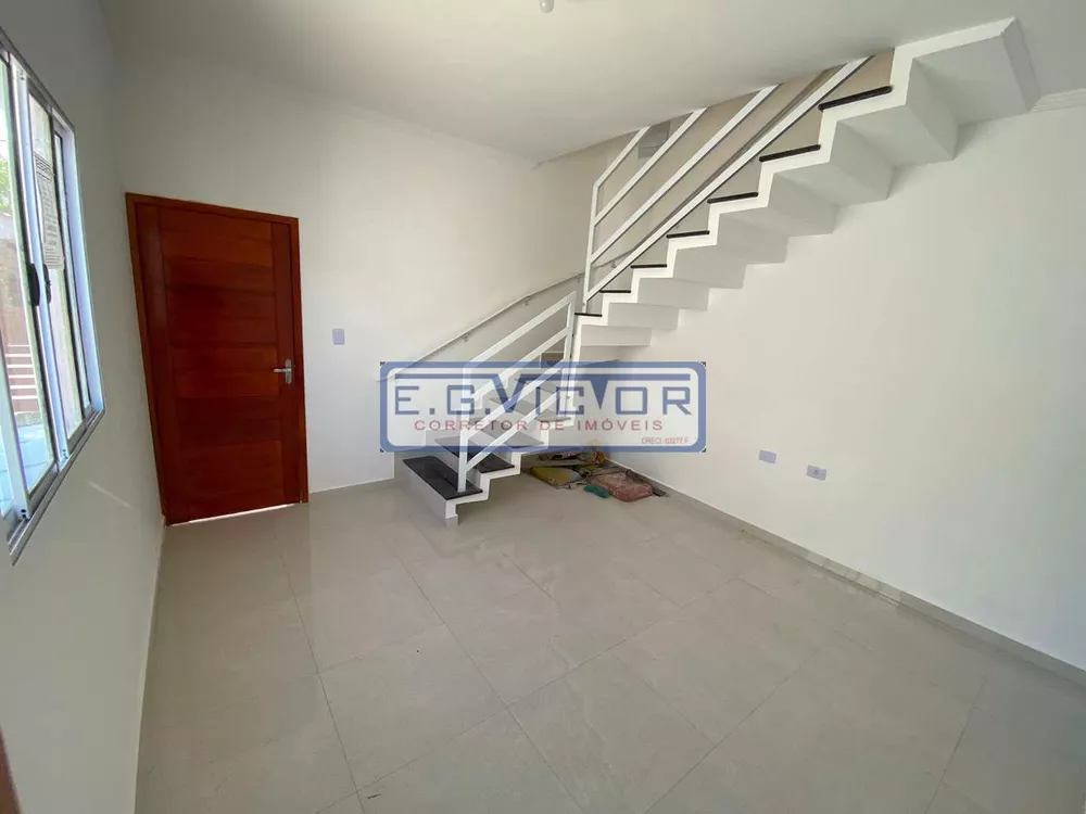 Sobrado à venda com 2 quartos, 75m² - Foto 4